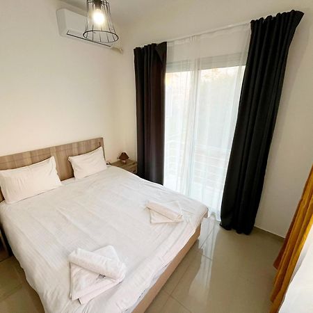 Quitet Two Bedroom Apartment With Private Garden Lukomorye D2 Karavász Kültér fotó