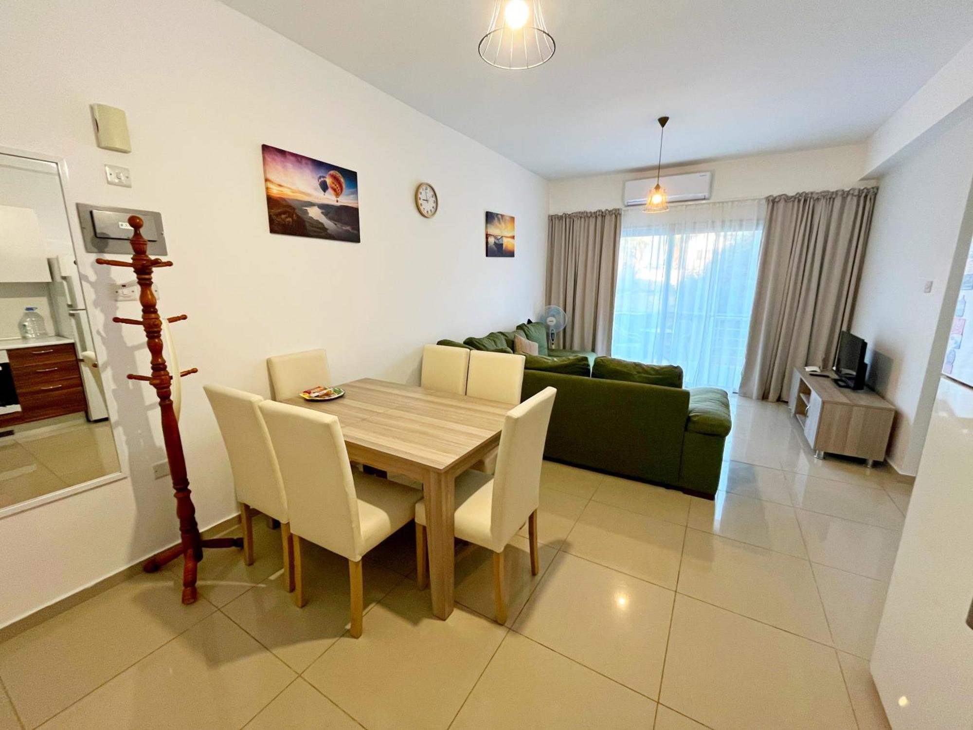 Quitet Two Bedroom Apartment With Private Garden Lukomorye D2 Karavász Kültér fotó